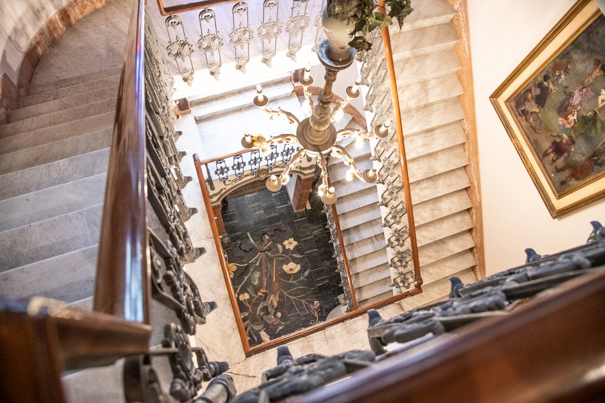 DSC_2136 senza piedi